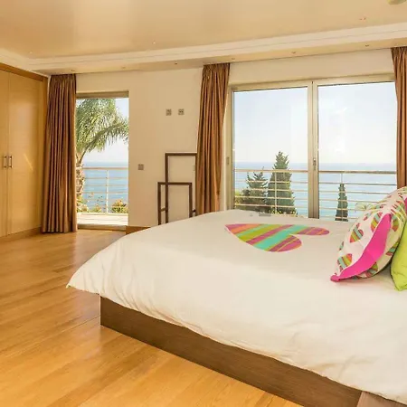 Hotel 4br Fantastic - What'app - 0034-658-266-820 - For Reservations! *